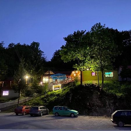 Apartmani Sastavci تجينتيستيه المظهر الخارجي الصورة