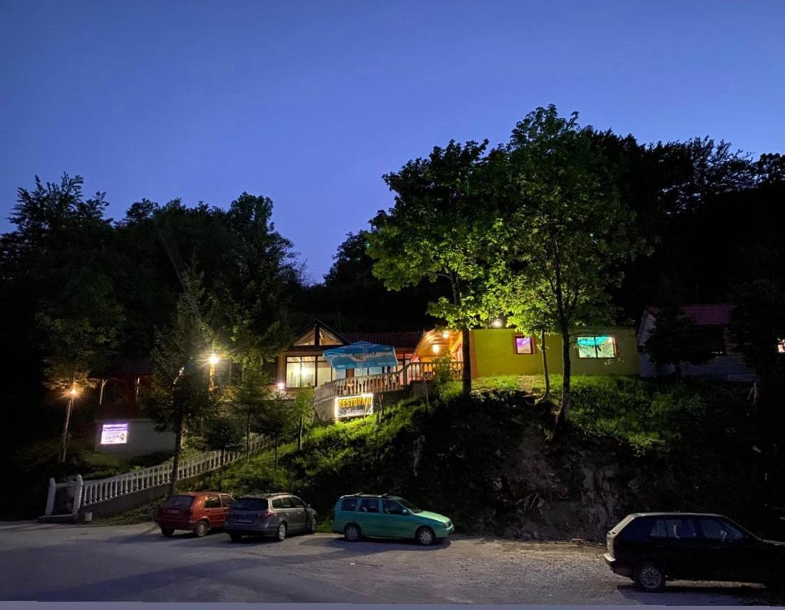 Apartmani Sastavci تجينتيستيه المظهر الخارجي الصورة